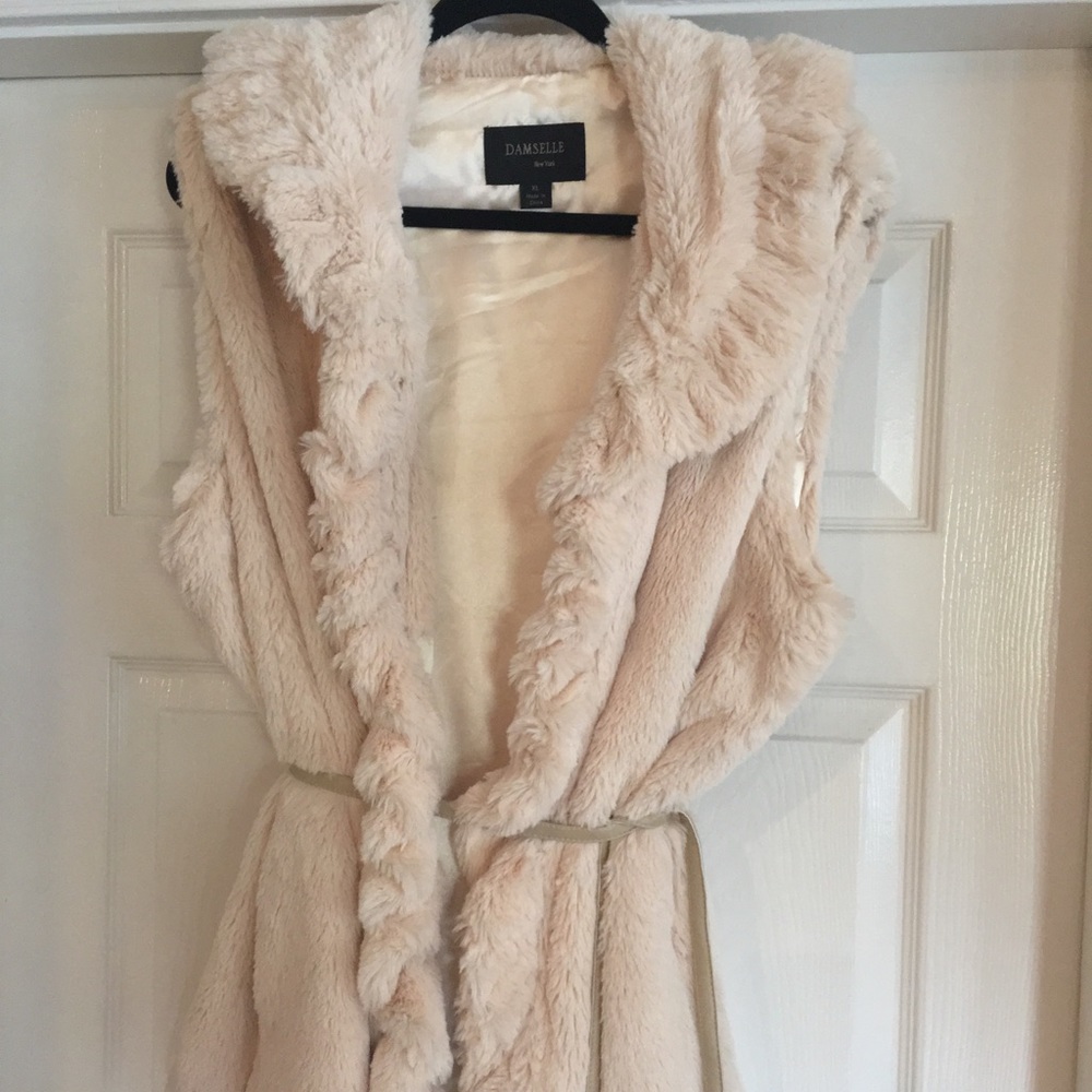 Faux fur cream vest